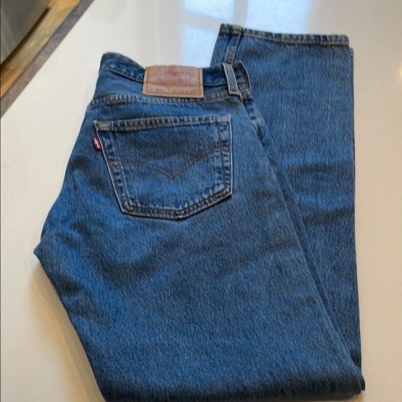 Levi’s Woman’s 501 Classic Straight Leg Blue Jeans, Size 31 x 32, EUC - Picture 6 of 13